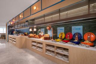 Holiday Inn Express Rizhao Oriental Colorful City - 2