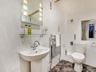 1 Bed in Hawes 94120 - 2