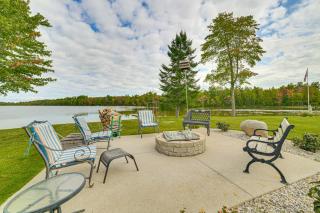 Lakefront Gem with Private Dock and Yard in Charlevoix - 0