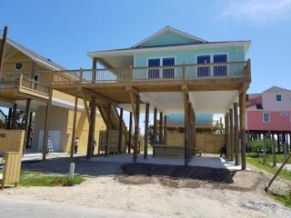 Awesome Deck, fenced yard! Pet & kid friendly! - 5