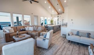 Steps2Beach 6BR for 19 w Views, Games , Karaoke! Welcome to SoundWaves! - 0