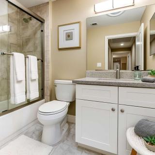 Homey 1BR APT in SSFO with Washer Dryer WiFi - 3