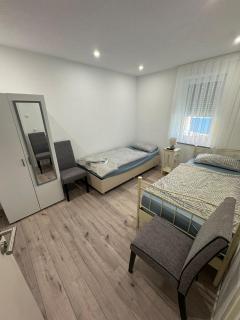 Neues Zentrumnahes Apartment 3 - 6