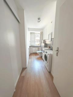 Munich Premium Guesthouse - 2