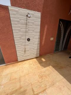 VILLA AVEC PISCINE PRIVATIVE SANS VIS à VIS - 6