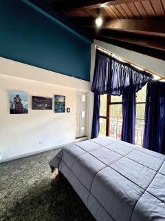 Casa familiar en centro de Quito - 1