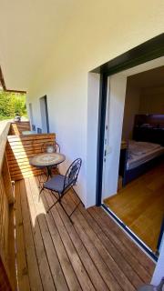 Modernes Apartment am Traunsee - See, Berge, Fitness & Parkplatz - 6