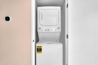 Waterfront Luxury Kosher Condo with Rooftop Pool, Bay Harbor Islands - 1