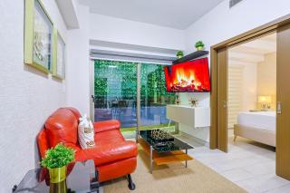 Cozy 2BR Condo, Spectacular Rooftop - 3
