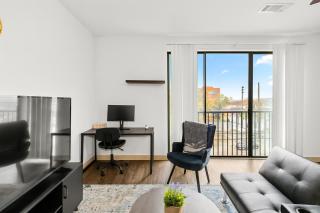 Urban Mid-Rise Studio King-Size Stay 3z9 - 1