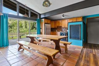 Stunning Mountain Getaway with Open Concept Design - 8