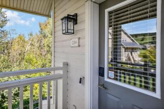 The 19th Hole at Blue with Hot Tub - 6