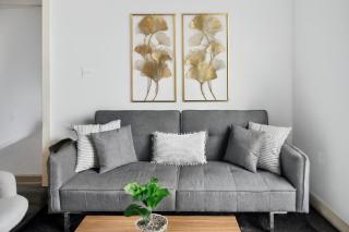 Comfy 2BR in Mid-Rise Perfect for Groups - 2