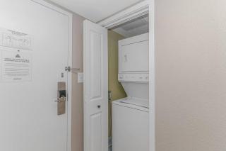 2BR Direct Oceanfront Newly Renovated on Boardwalk - 6