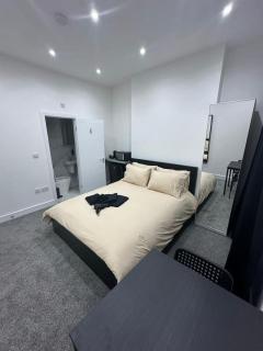 London Airports easy to reach - 4