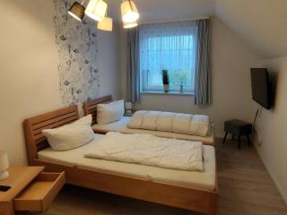 Komfort-Doppelhaus, 3 Schlafzimmer, Jesendorf - 6