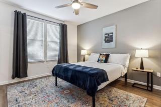 Luxury Frisco Escape, Mins to Legacy and Toyota HQ - 5