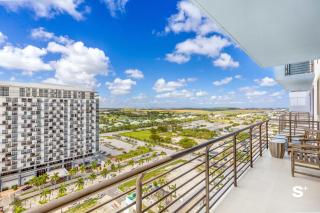 DTW Doral 2BD Condo Skyline Views & Free Parking - 7