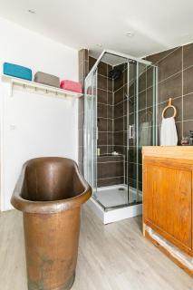 Chambre calme, 10 min à pied de l'aéroport de La Rochelle - 3