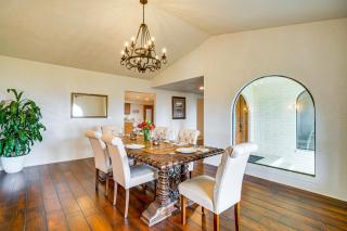 4 Mi to River Umpqua Valley Villa with Fire Pit! - 2