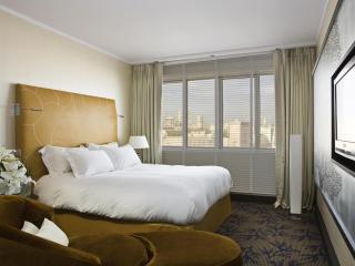 Sofitel Marseille Vieux-Port - 3