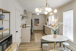 Walk to Ole Miss! Updated Home Near Oxford Square - 2