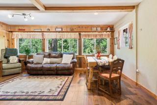 Sugar Pine cabin in the woods King bed Fire pit - 8