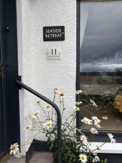 Seaside Retreat - Quiet Seafront Spot with Free Parking - 1