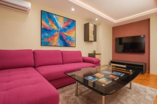 Ivy Central Apartment - 9