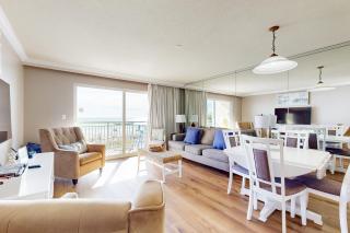 Pelican Isle 209 - 8