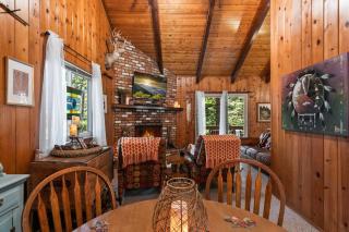 Retro Retreat, BBQ, Patio with Outdoor Seating! - 5
