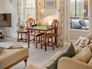 2 Bed in West Bay 59666 - 9