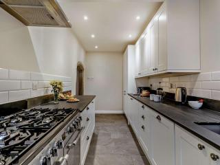 4 Bed in Appledore DOCHO - 3
