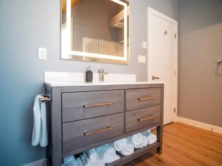 Pur Lodging Mountain Cabin 2- Private Hot Tub - 2