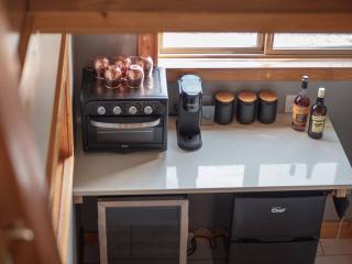 Maple Ranch Tiny House- Private Hot Tub - 6