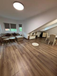 White House Apartments - Studio Lux - 7