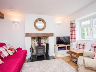 3 Bed in Burton Bradstock DC055 - 8