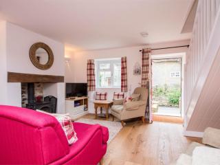 3 Bed in Burton Bradstock DC055 - 7