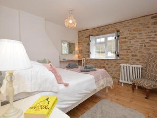 3 Bed in Burton Bradstock DC055 - 3