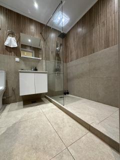 Hyacinthi Tertseti apartment - 1