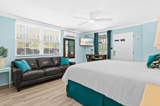 Parrot Beach Cottages Suite #1 - 7