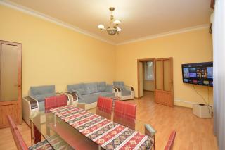 Metro Apartments - 8