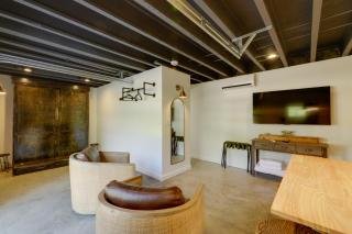 Unique Studio on Obanyon Creek in Dtwn Loveland! - 0