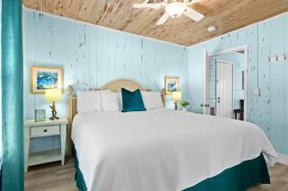Parrot Beach Cottages Suite #3 - 3