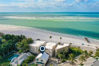 Parrot Beach Cottages Suite #3 - 0