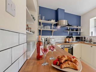 1 Bed in Aberaeron 49261 - 2