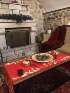 Andromahi Stone House - 8