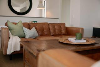 Moffat Beach Abode - Steps to Moffat & Shelly Beach - 4