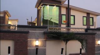 Downtown EXECUTIVE APARTMENTS - 2