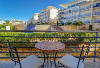 Luxurious T2 with Pool & Breathtaking Ocean Views by BeCherish - 3